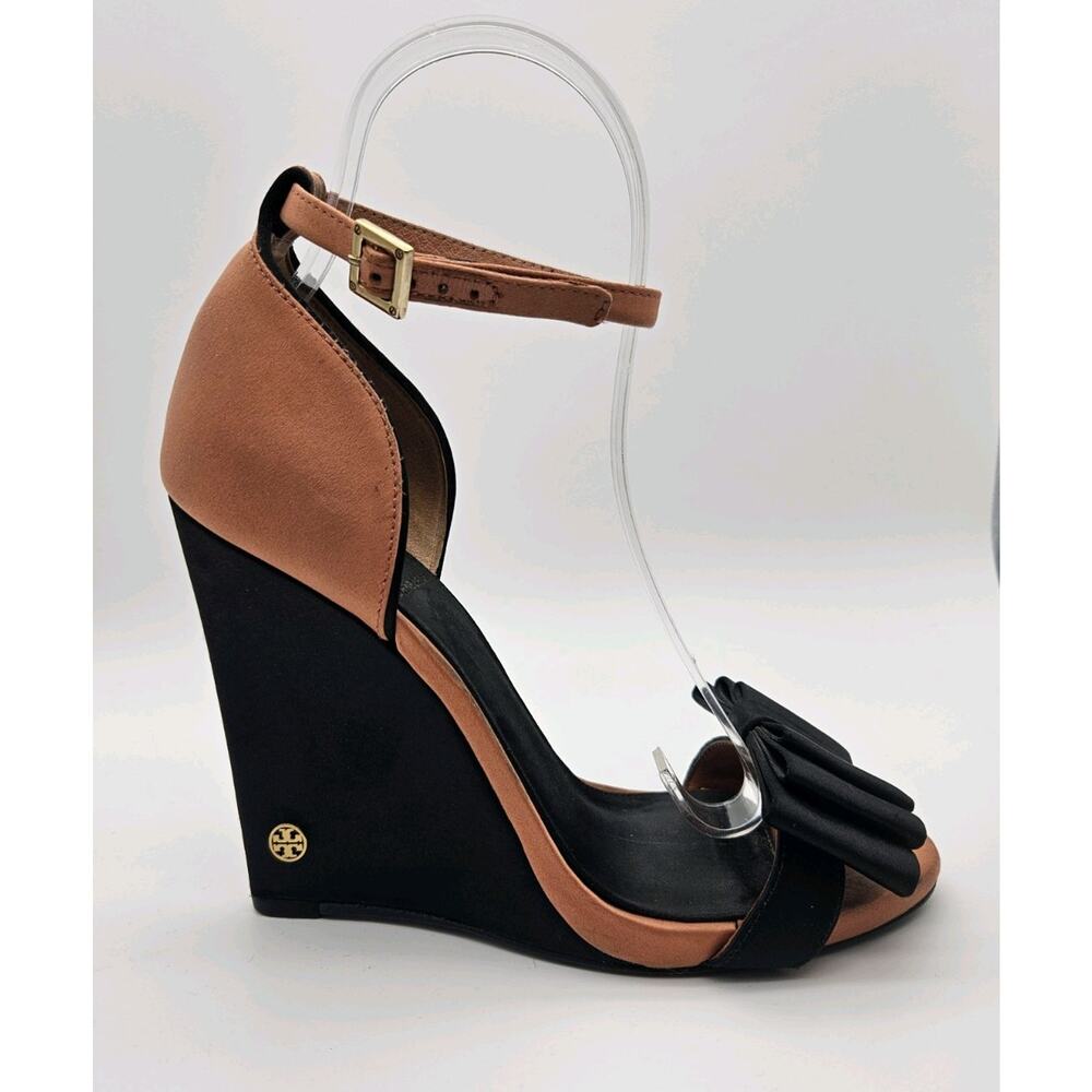 Tory Burch Cicely Champange Satin Black Bow Wedge Heel Size 7